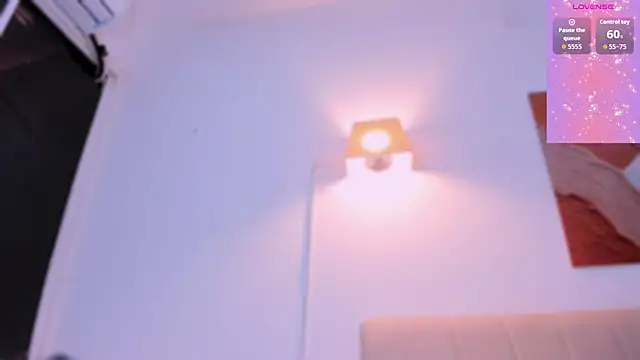 nyx_velvet webcam