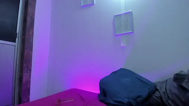 Nikki__uwu webcam