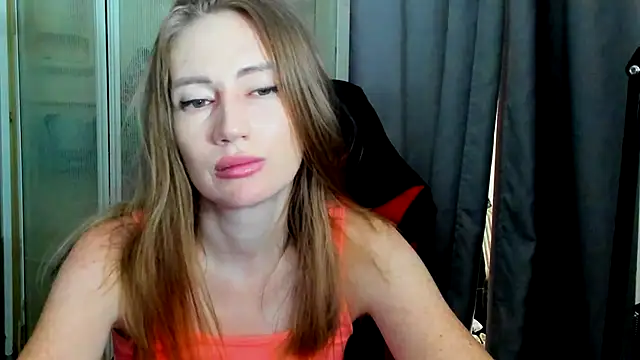 jessfoxxx - JessFoxxx's free webcam - UK Sex Cams