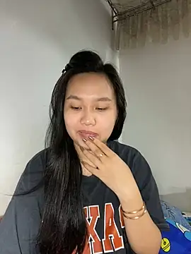 Almira6868 webcam