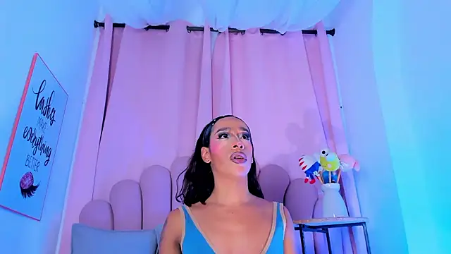 NicoleMadrird webcam