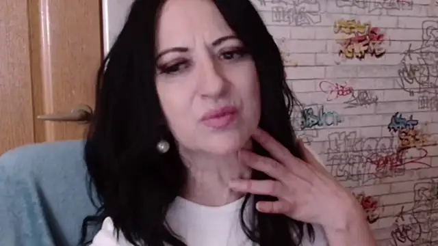 DebraMilf webcam