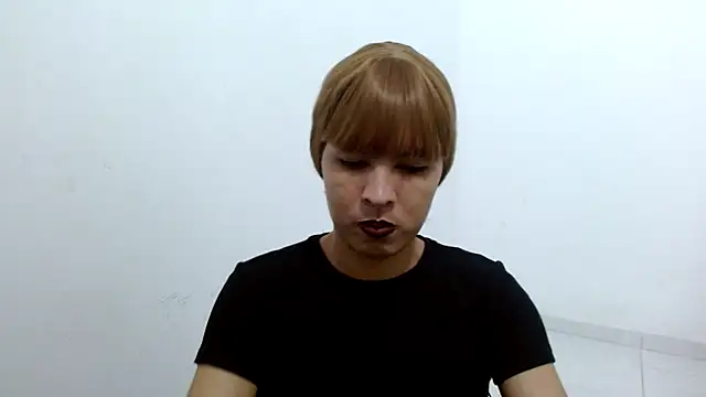 estefania224 webcam