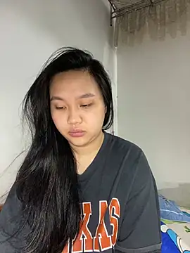 Almira6868 webcam