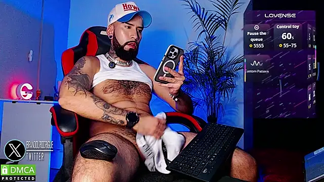 Diilanhott live cam on StripChat