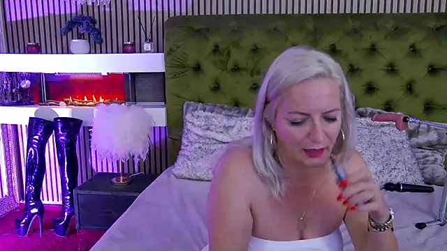LadyTouch webcam