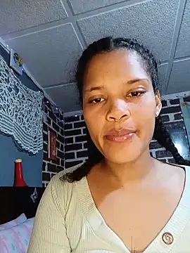 Cataleya-black webcam