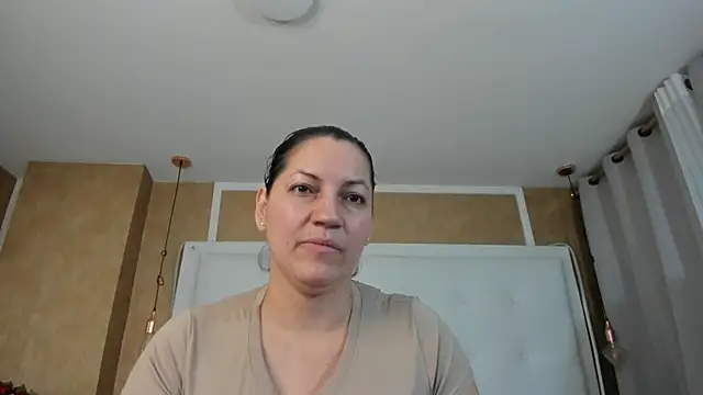 Heidy_milf webcam