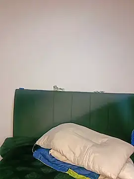 hotwife26 webcam