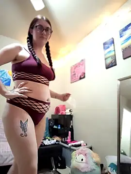 LaylaLucis webcam