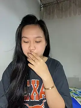 Almira6868 webcam