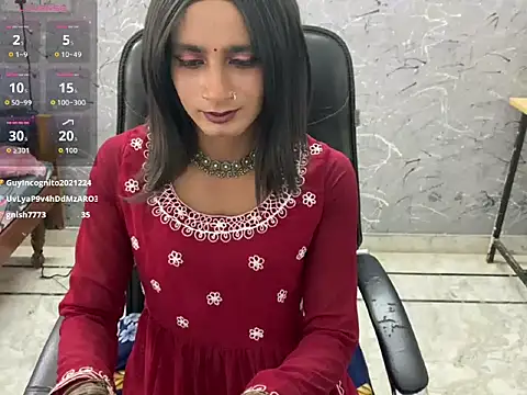 LuvLayla webcam