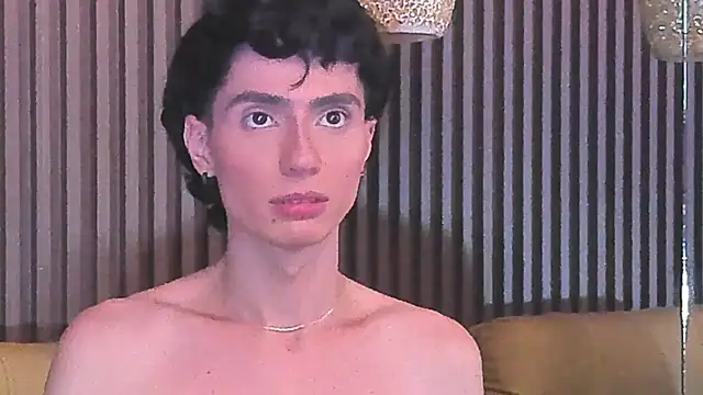 KylieMonnett webcam