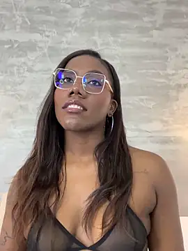 Alaia_Colins webcam