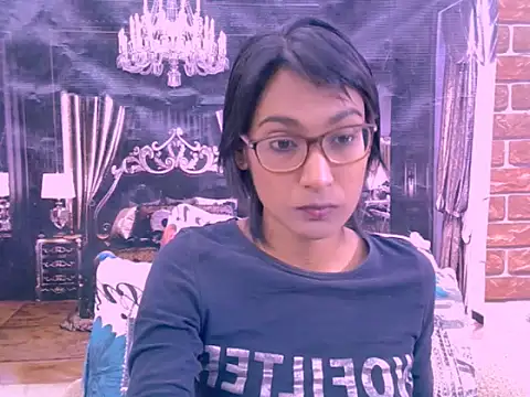 IndianRebel4u2Luv webcam
