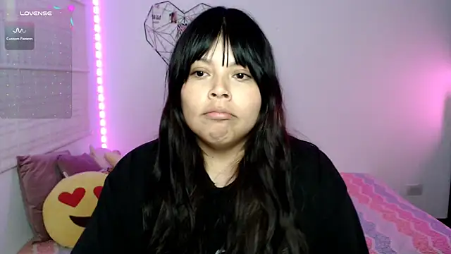 EllieMoonX webcam