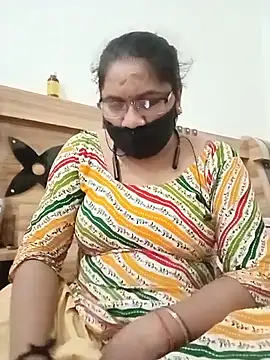 Menka_cut34 webcam