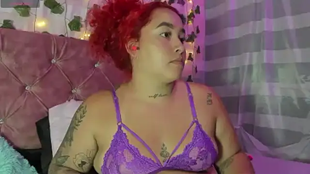 Ayla-marttinez webcam