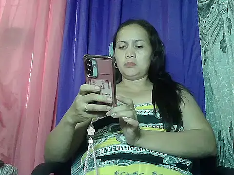prettymomma24xx webcam