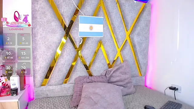 Violet_Collins1 webcam