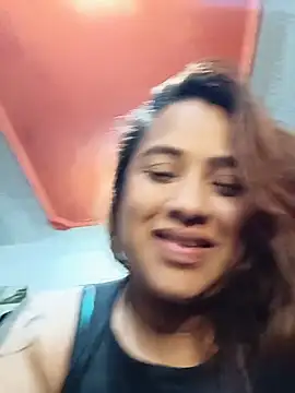 AriaGomez_ webcam