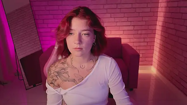 Nikki_Gringer webcam