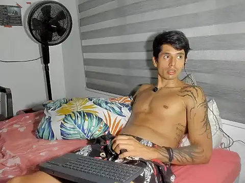 Lizria12 webcam