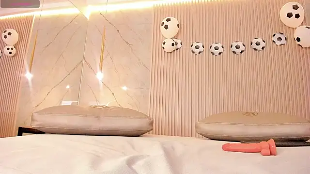 kimberly_montiel webcam