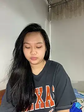 Almira6868 webcam