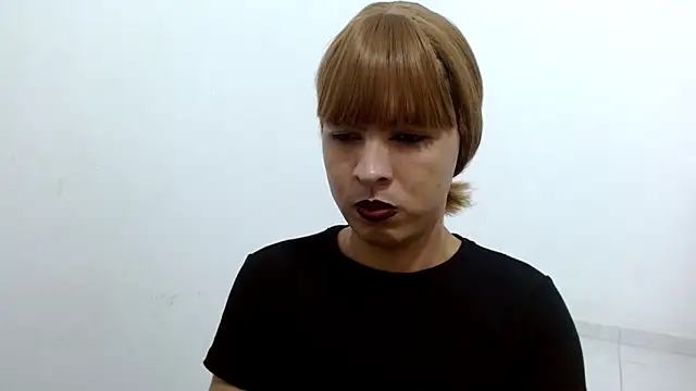 estefania224 webcam