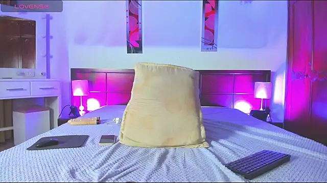 MiaMarin_hot webcam