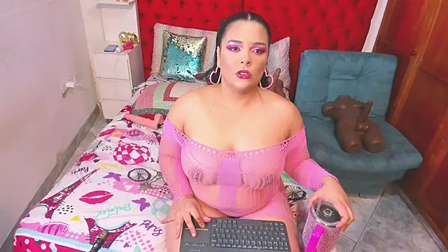 larafoxter