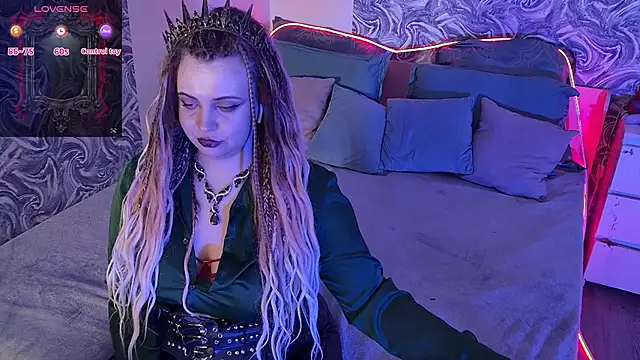 Miss_Maya_Mils webcam