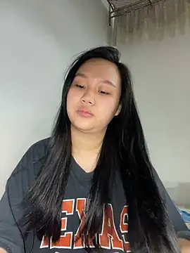 Almira6868 webcam