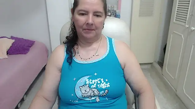 leonela_69 webcam