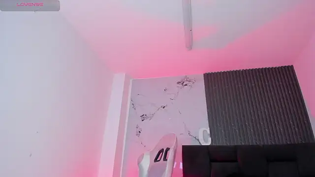Chloemuaak webcam