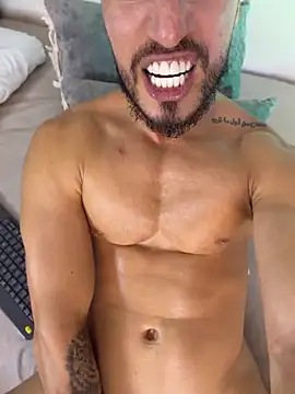 Thiago_Hill webcam