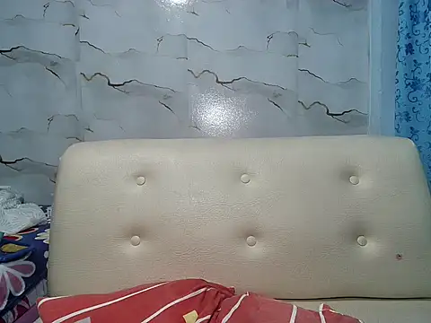 Rainbow_candy24 webcam