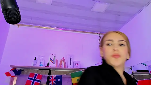 Natasha-Adams webcam