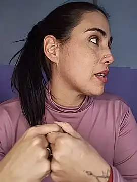 kariciasecreta webcam
