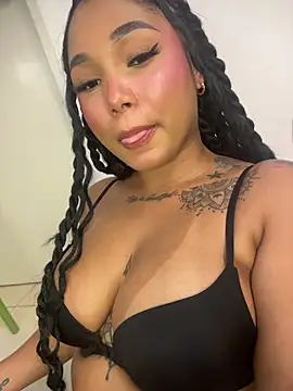 TianaaJackson webcam