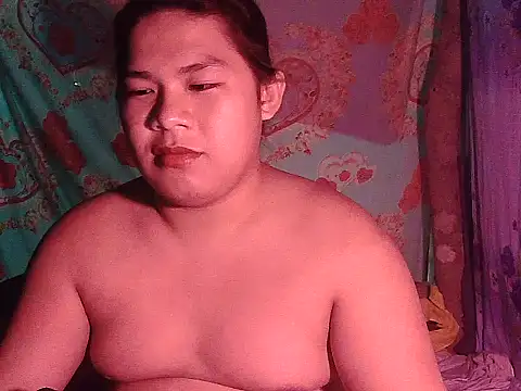 huntrix2025 (M twink) - to build my house and lets have fun