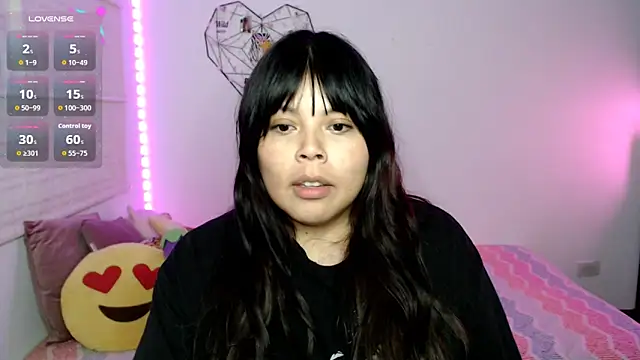 EllieMoonX webcam