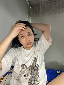 Almira6868 webcam