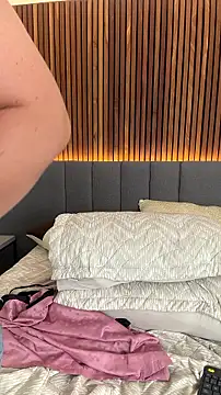 EmiilyAdams_ webcam