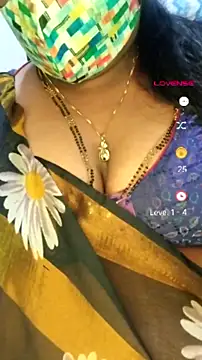 Divyahoty webcam