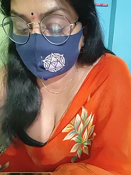 sexxyrenukaa webcam