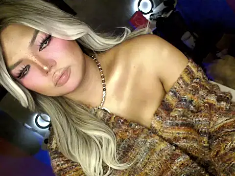 Queen_athenax webcam