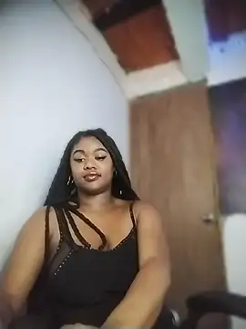 Roonie_garces webcam