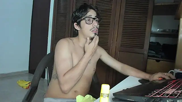 SrIncognito666 webcam